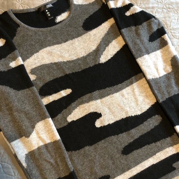 AQUA camo crewneck cashmere - Picture 3 of 3